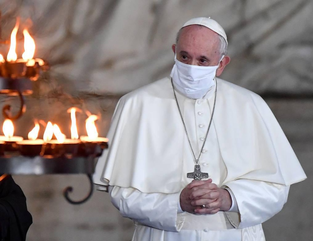 El papa Francisco se vacunó contra el coronavirus
