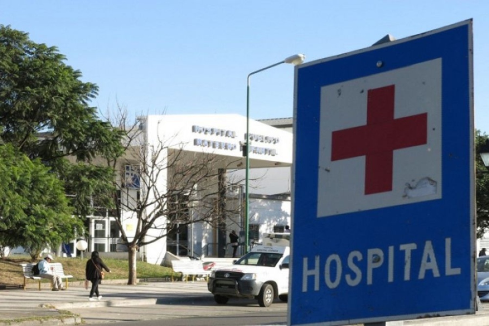 Las provincias del NOA analizan cobrarle la atención médica a extranjeros