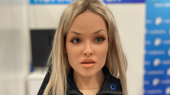 El robot humanoide de u$s175.000 que promete ser tu compañero personal