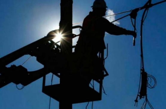 Buscan optimizar el suministro eléctrico y reducir fallas ante inclemencias climáticas