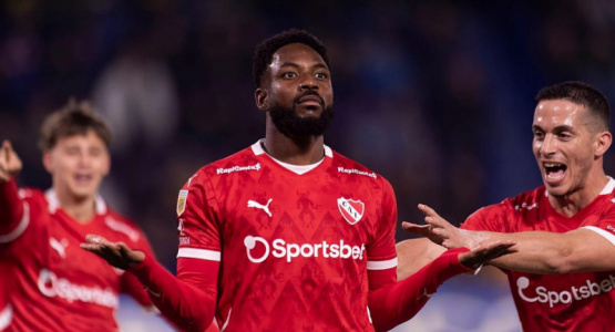 Independiente se impuso ante Boca y se metió en semifinales del Torneo Apertura