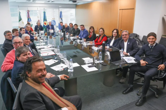 El Gobierno prepara una contraoferta para desactivar la ofensiva de los gobernadores