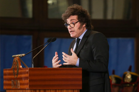 El presidente confirmó que vetará el aumento a los jubilados y advirtió que irá a la Justicia