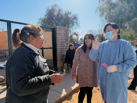 Las Fundaciones VAS y ChinaPass se unieron al SEySAM en Barrio La Paz