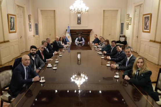 Milei reúne a su Gabinete y prepara una nueva ofensiva para eliminar las PASO